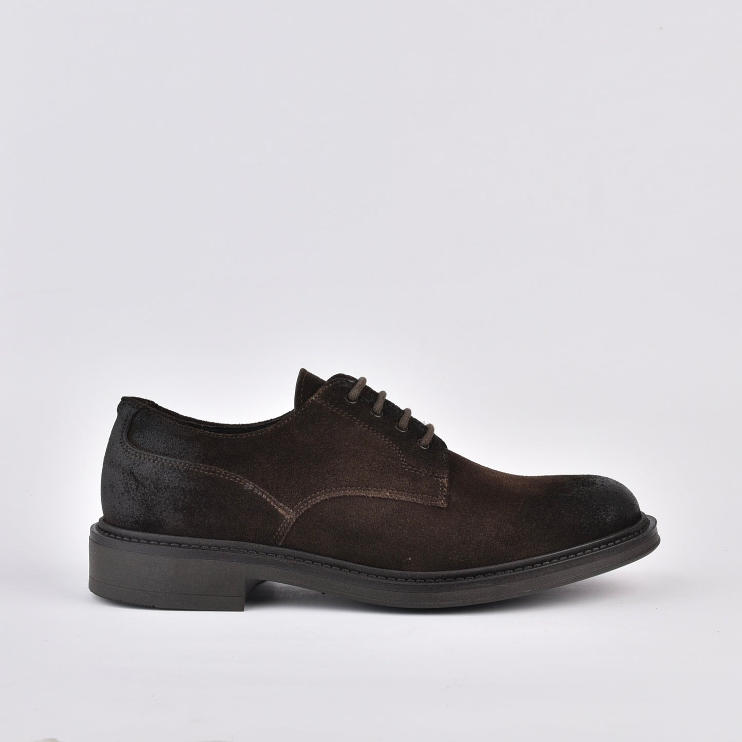 Landina Italian lace up shoes for men in suede brown