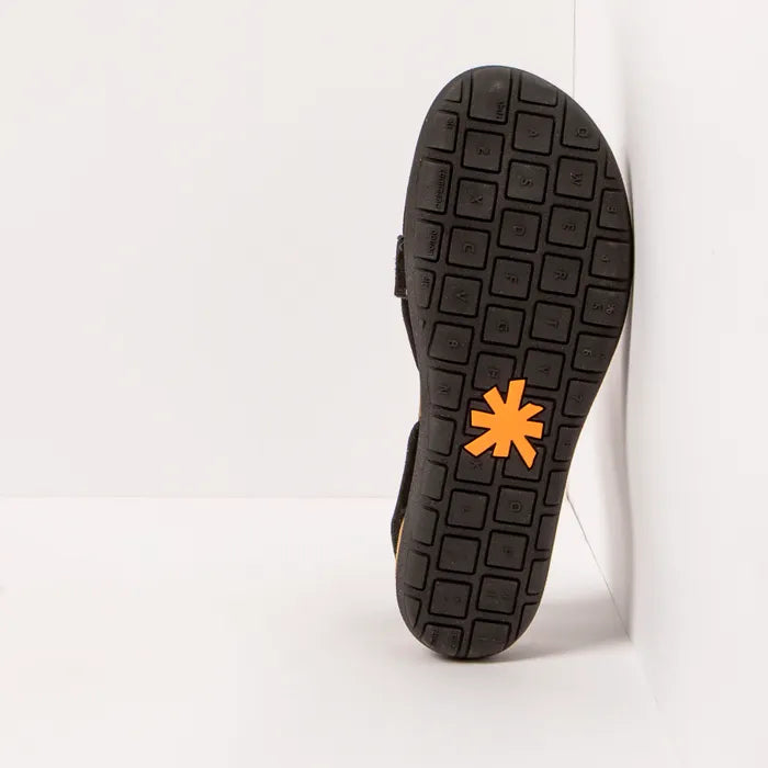 Art Spanish Strap Sandal for Women in suede Black.