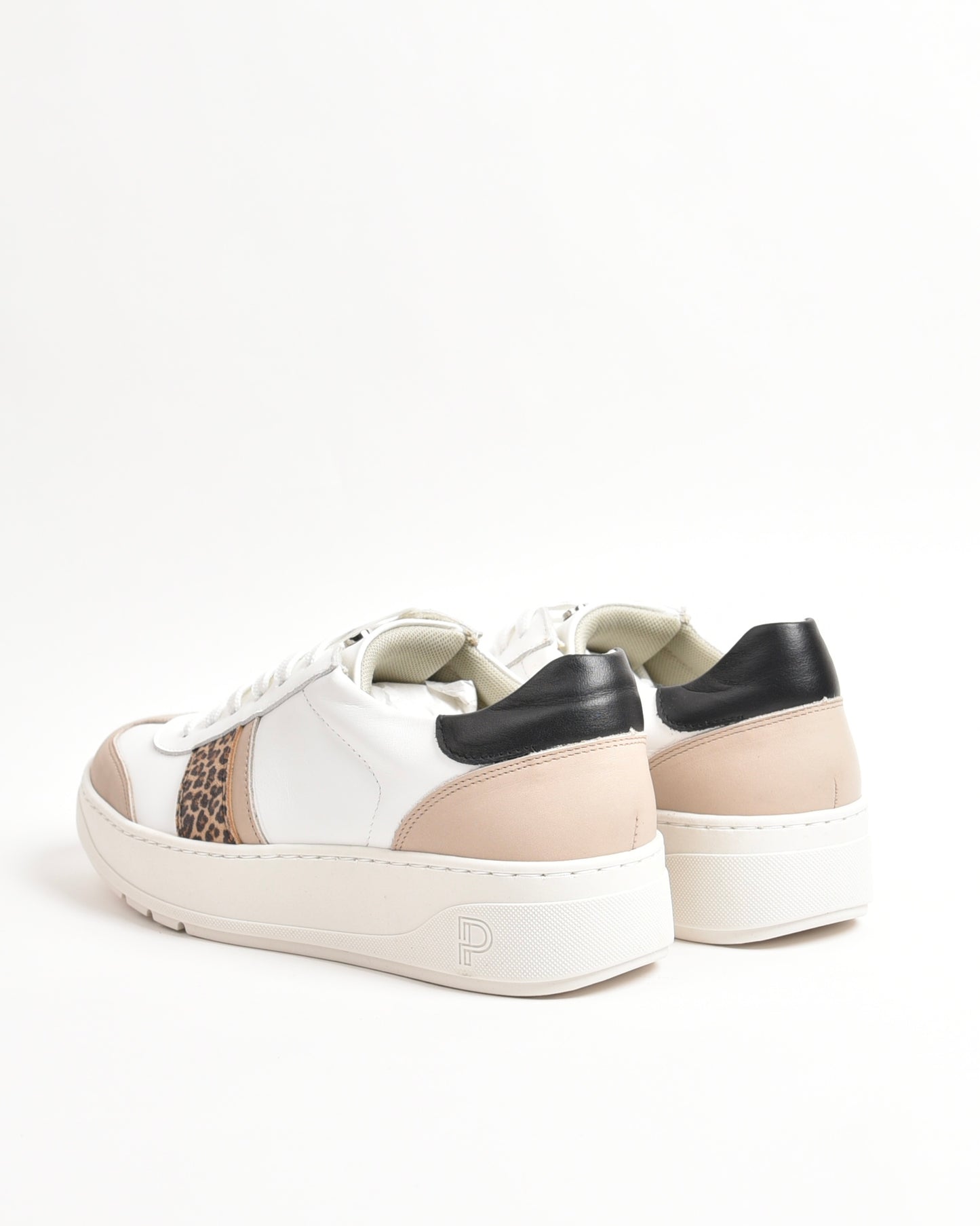 Pitillos sneakers for women in white
