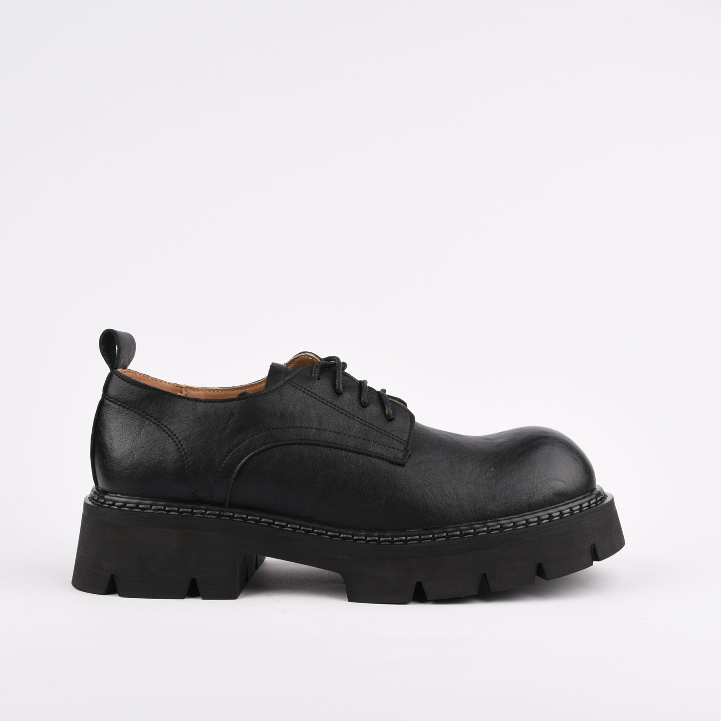 Lace up shoes for women in black