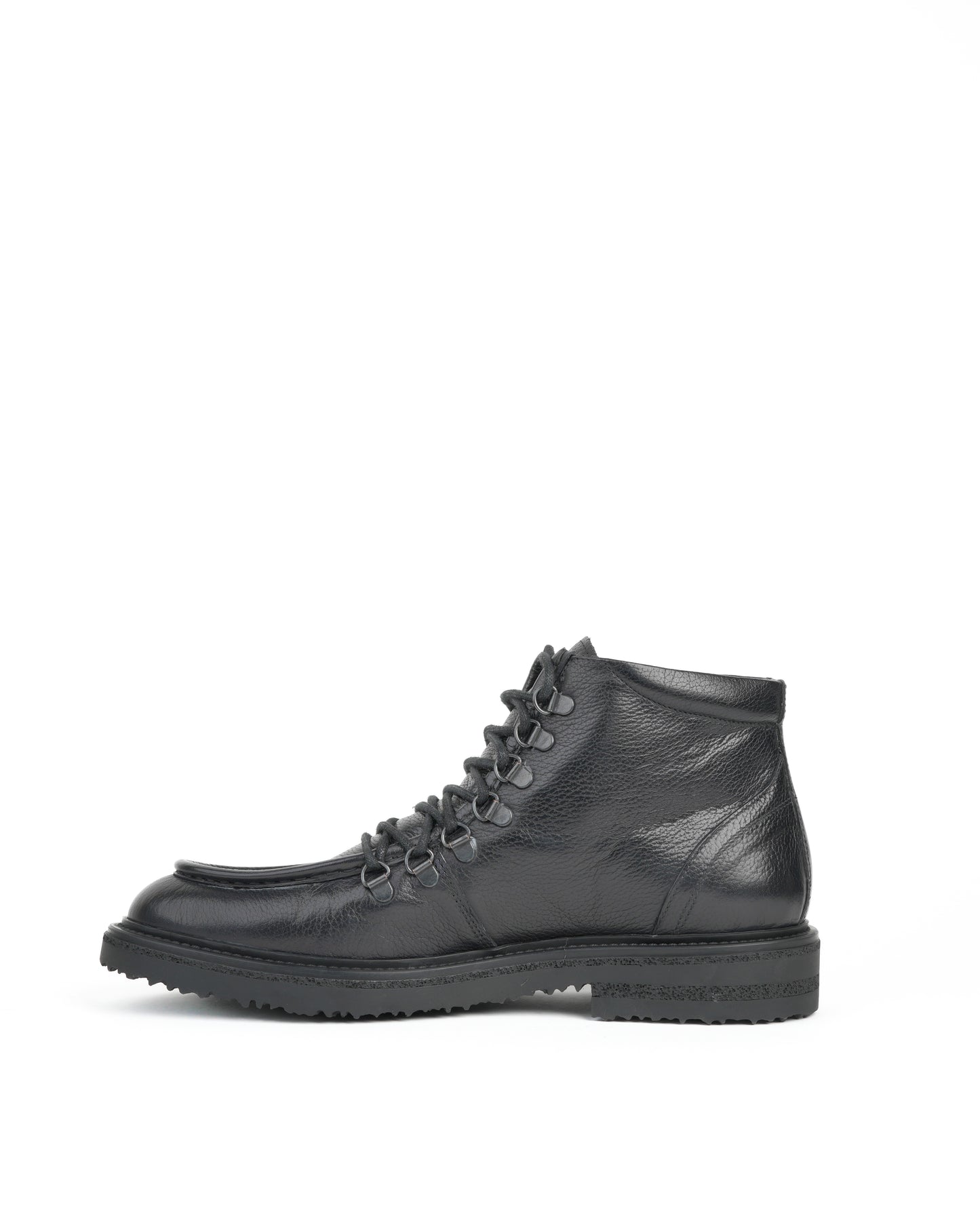 Shalapi boots in grain leather for men in black