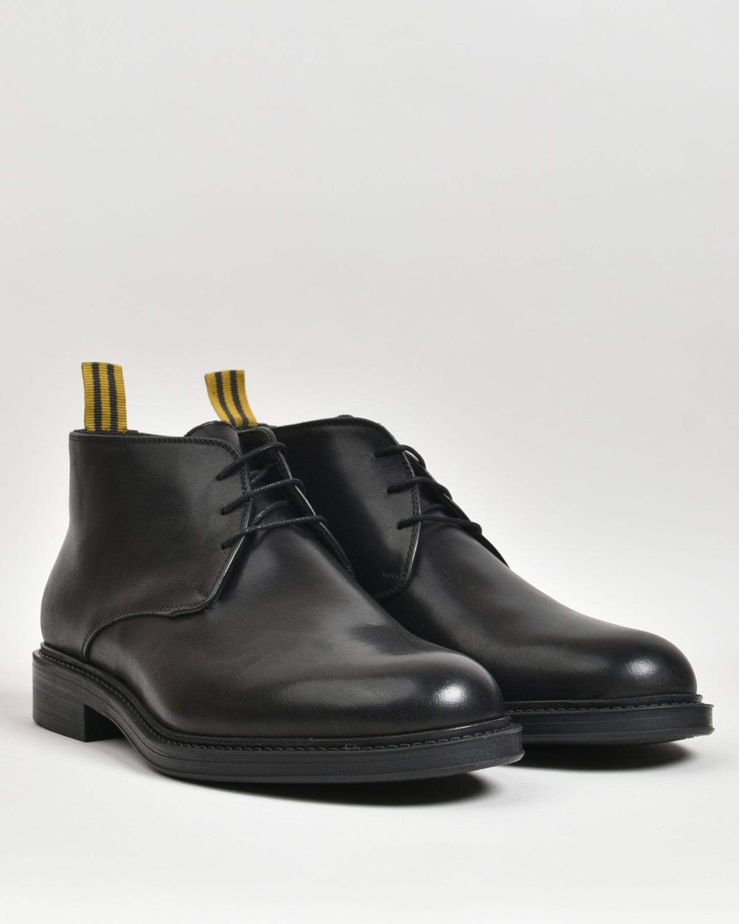 Shalapi Italian boots for men in black