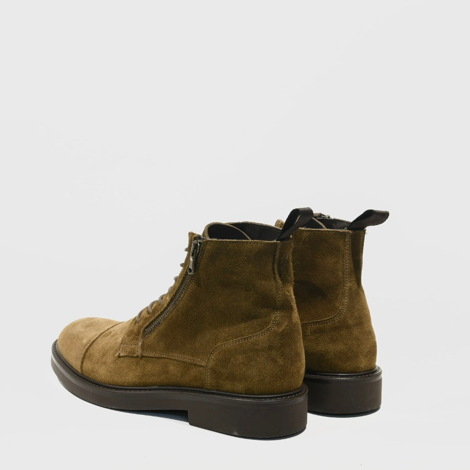 Kebo Italian boots for men in suede Camel