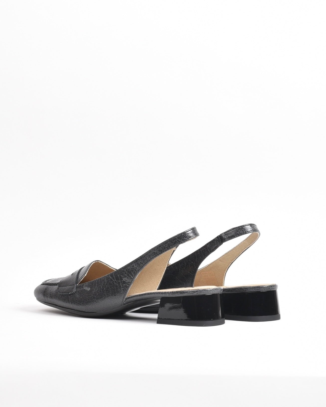 Dorking Fluchos Classic Comfortable Medium heel Sandal for women in Black.