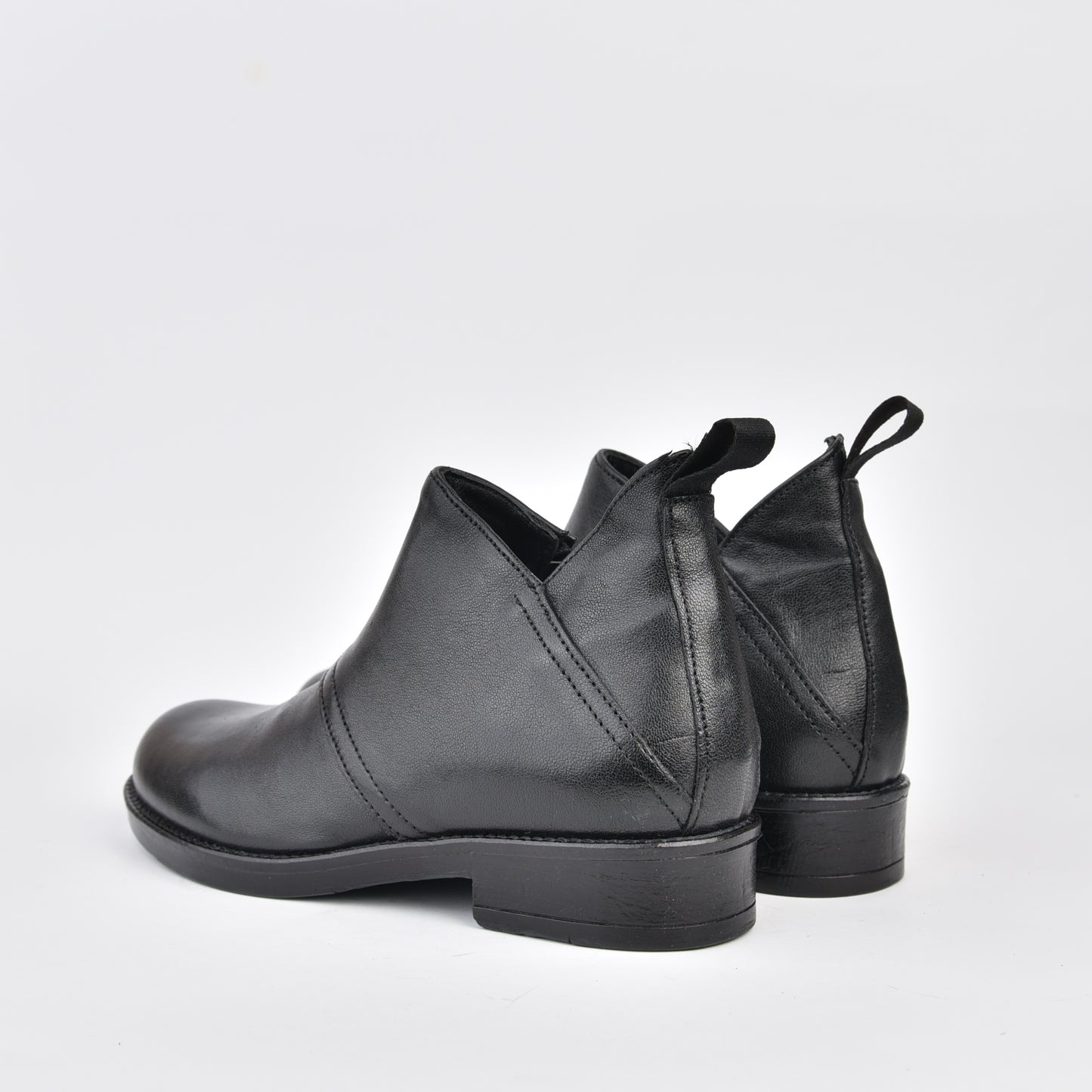 Kebo Italian 100% Genuine Leather boots for women in Black