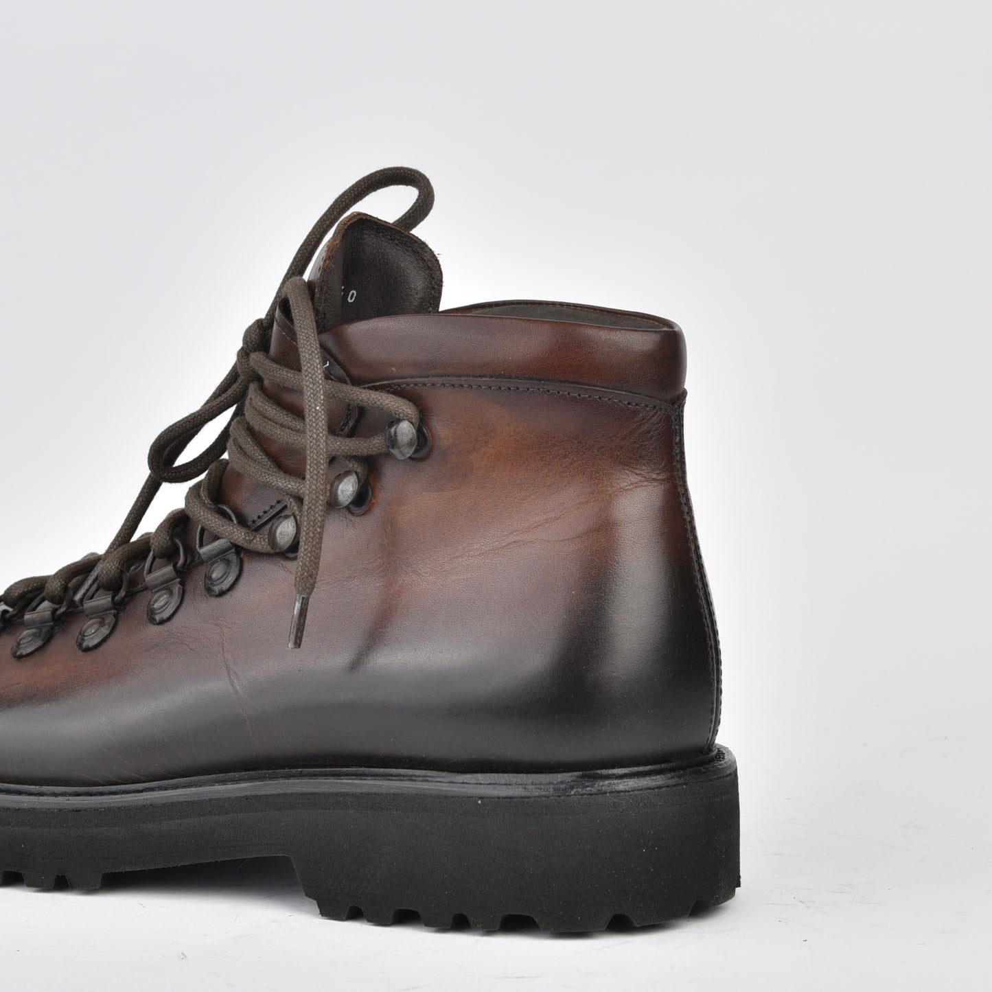 Shalapi Italian boots for men in brown