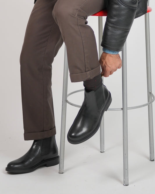 Shalapi Chelsea Boots for men in black