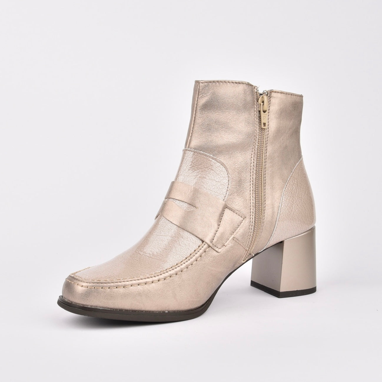 Pitillos 100% Genuine Leather Spanish boots for women in Beige