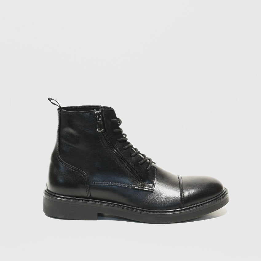 Kebo Italian boots for men in black