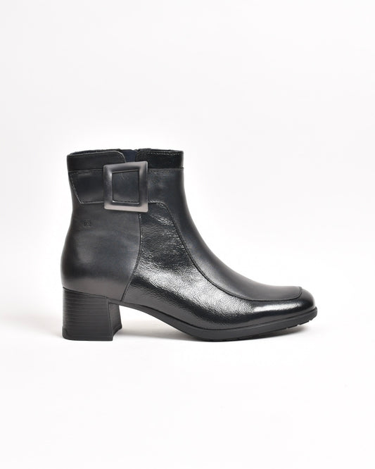 Fluchos classic med hell boots for women in shiny black