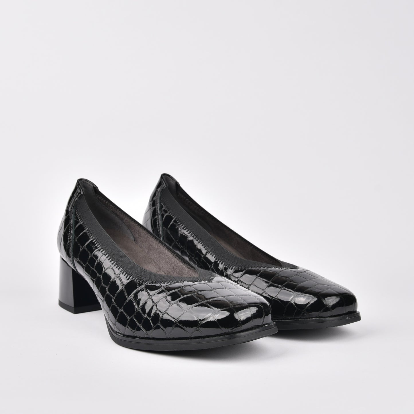 Pitillos 100% Genuine Leather Spanish Mid Heel Shoes for women in black