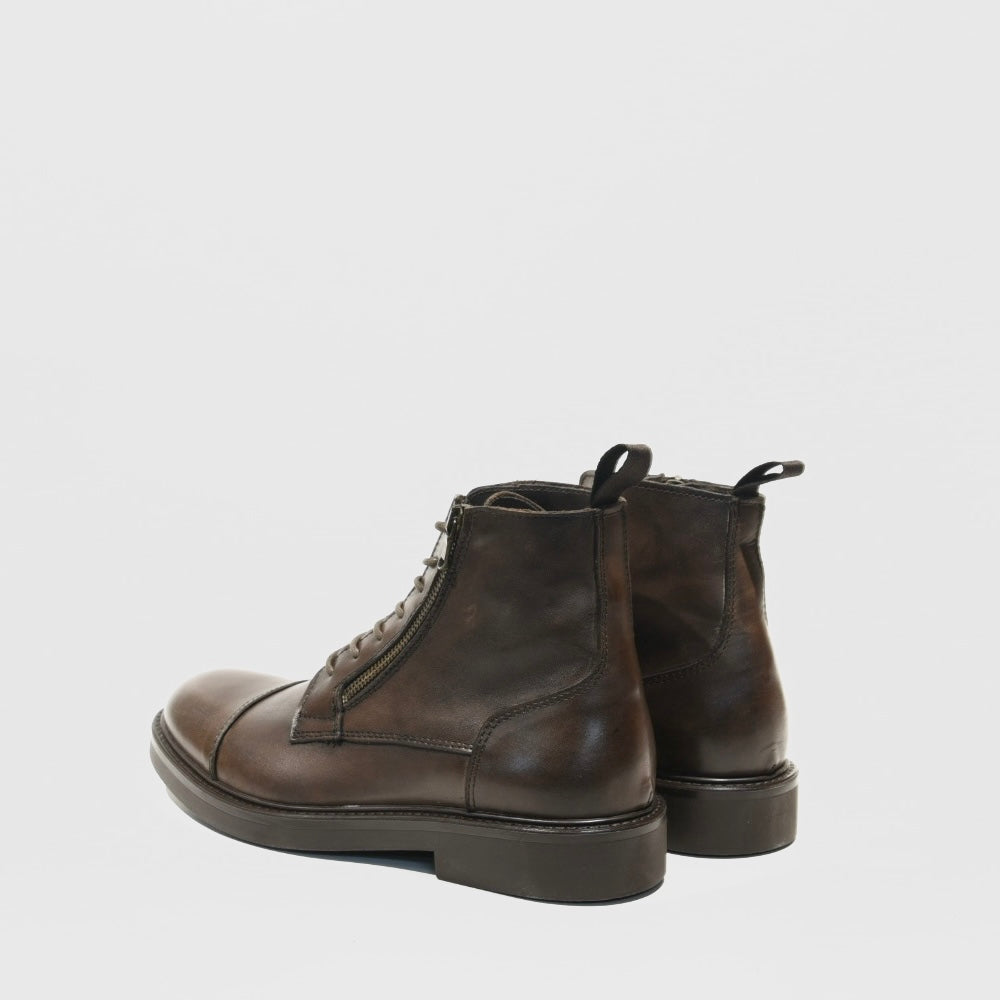 Kebo Italian boots for men in brown