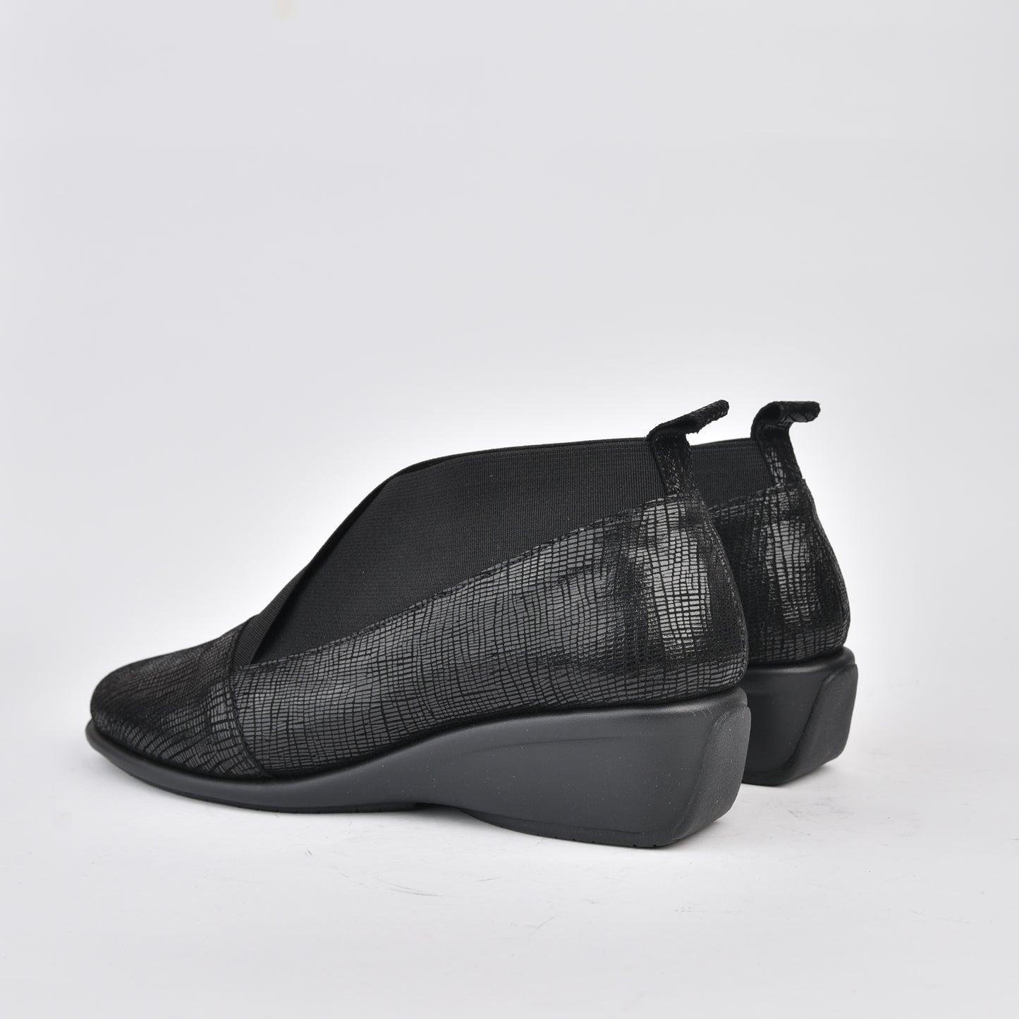 DFC Relax 100% Genuine Leather Greek Shoes in Black for Women