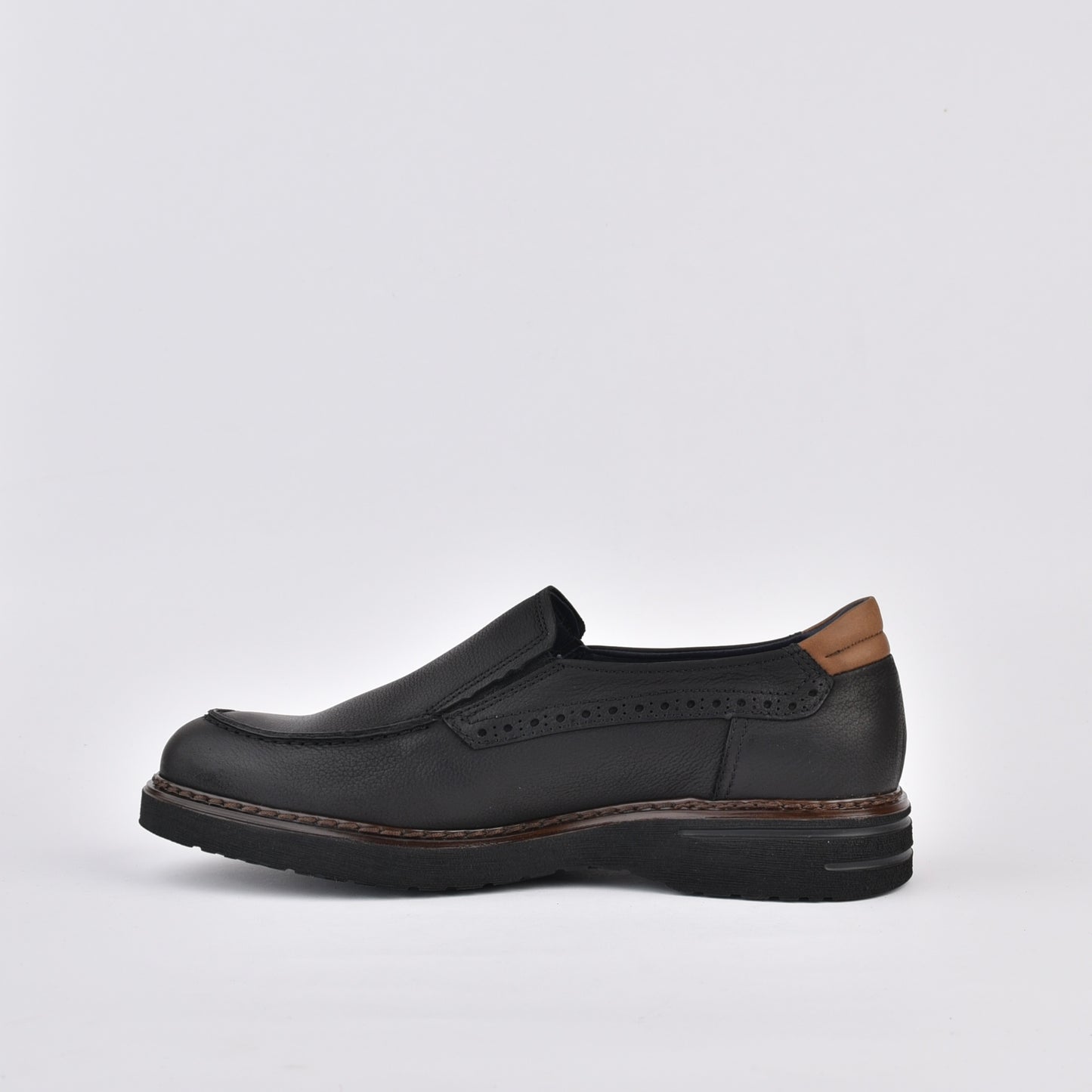 Fluchos Spanish loafers shoes for men in black