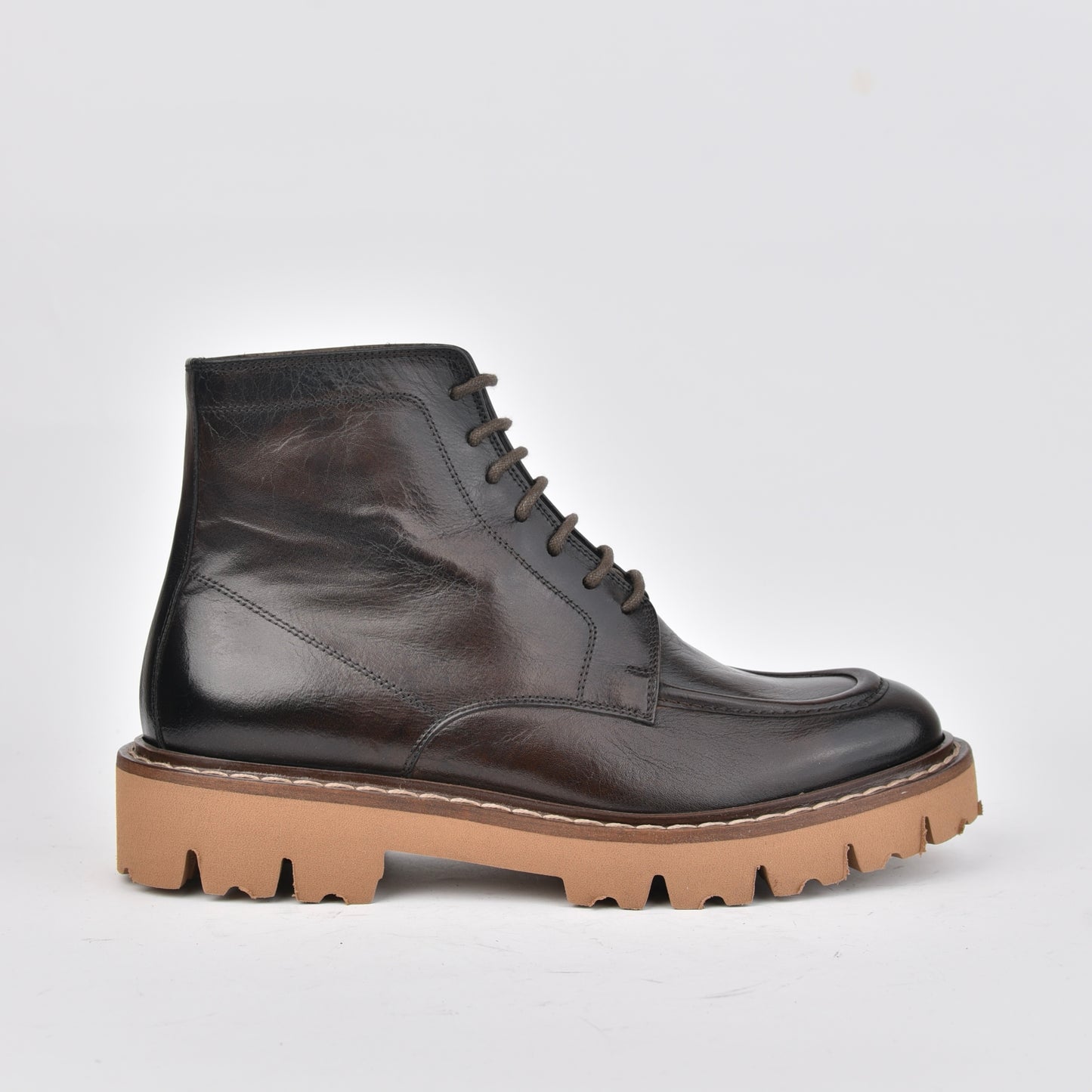 Shalapi Italian boots for men in brown