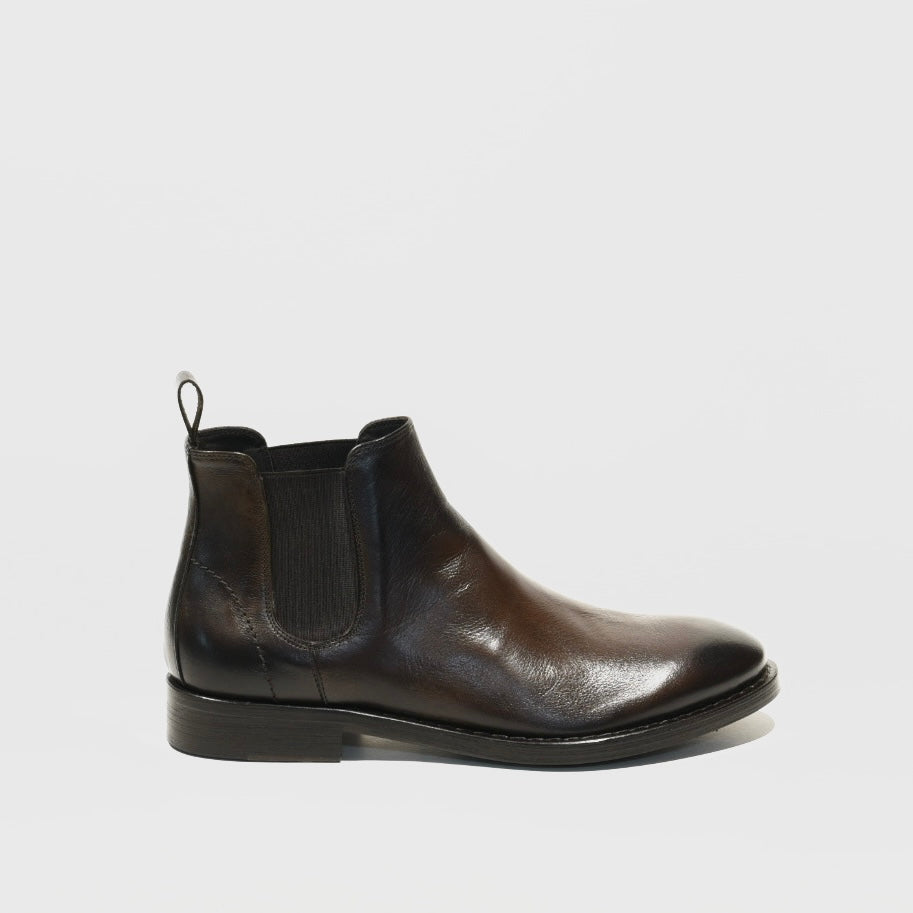 Shalapi Italian Chelsea boots for men in brown