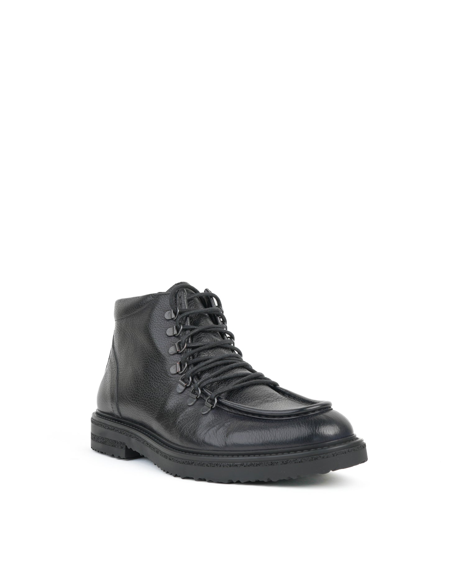 Shalapi boots in grain leather for men in black