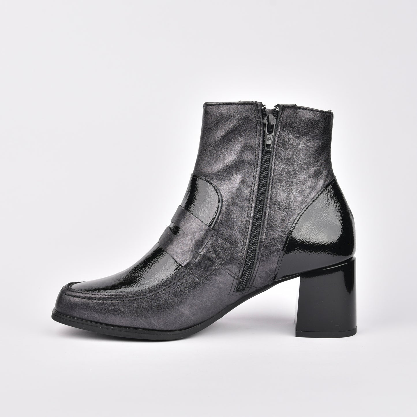 Pitillos 100% Genuine Leather Spanish boots for women in black