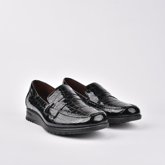 10132 Pitillos 100% Genuine Leather Spanish loafers for women in balck