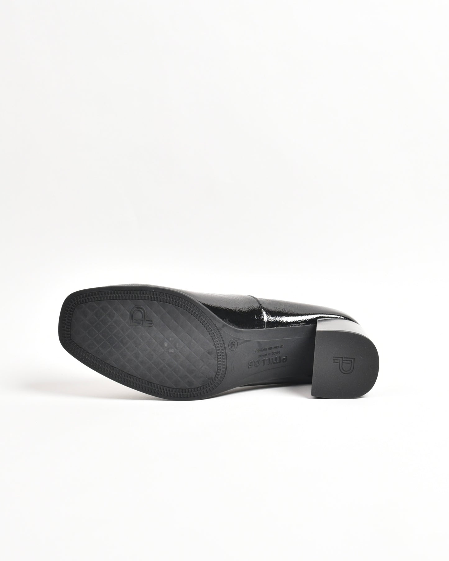 Pitillos classic high heel shoes for women in shiny black