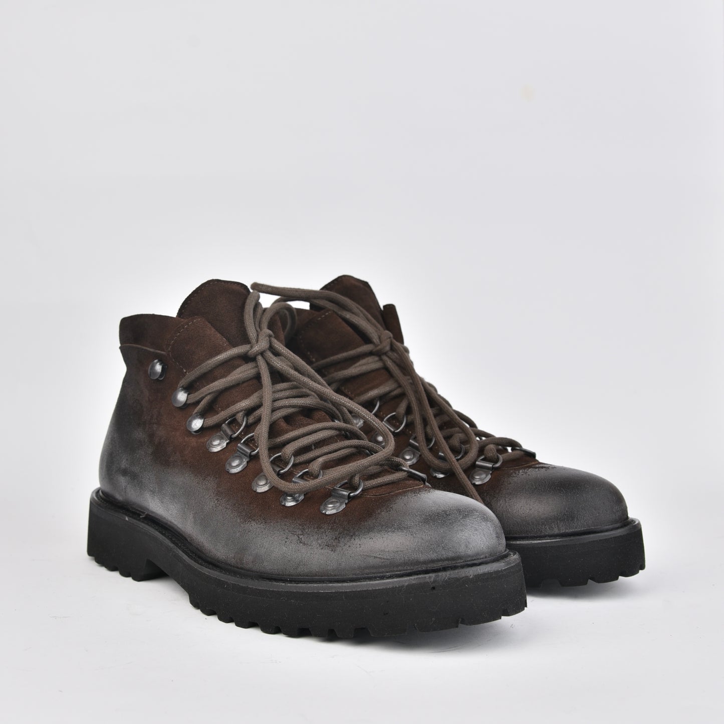 Shalapi Italian boots for men in suede brown