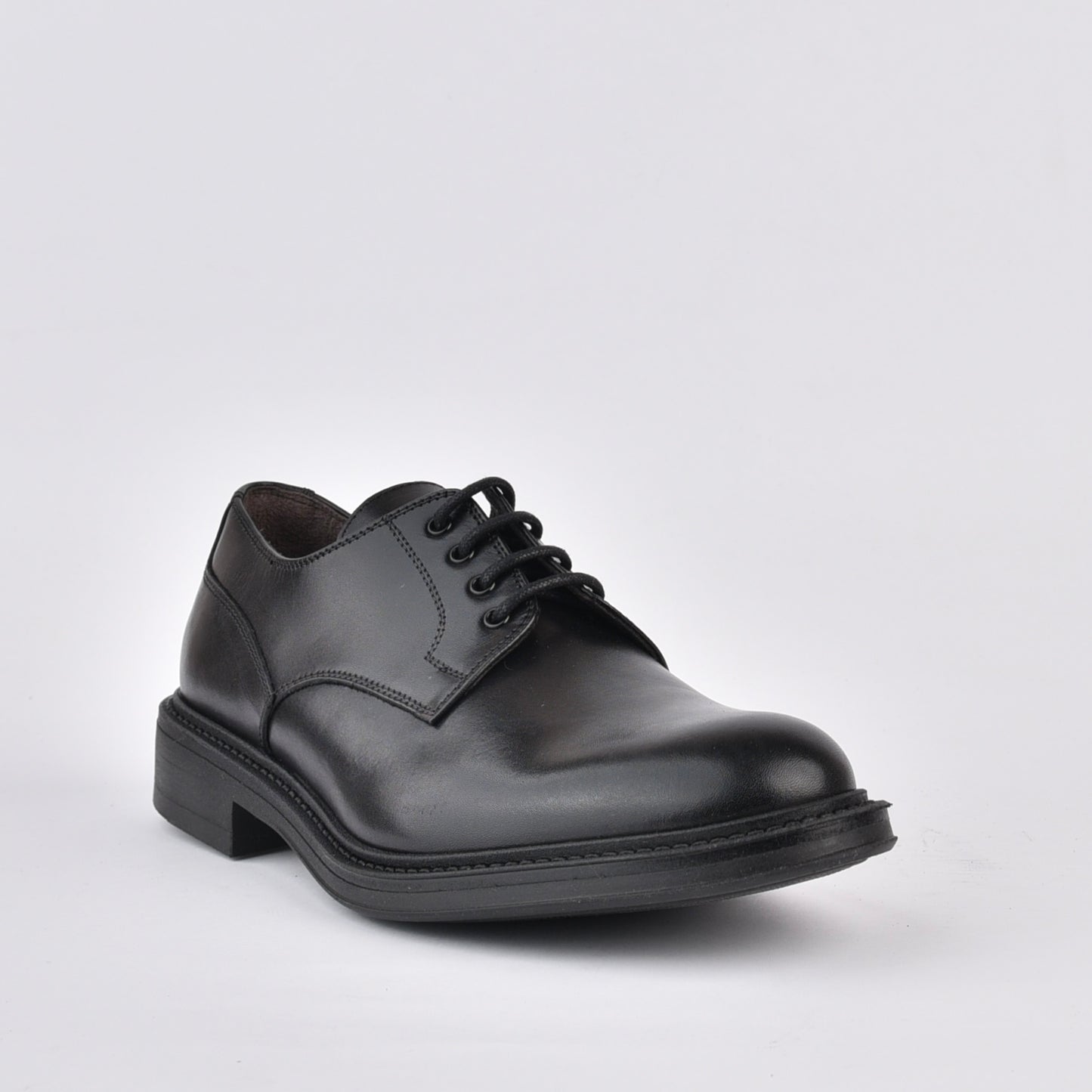 Landina Italian lace up shoes for men in black