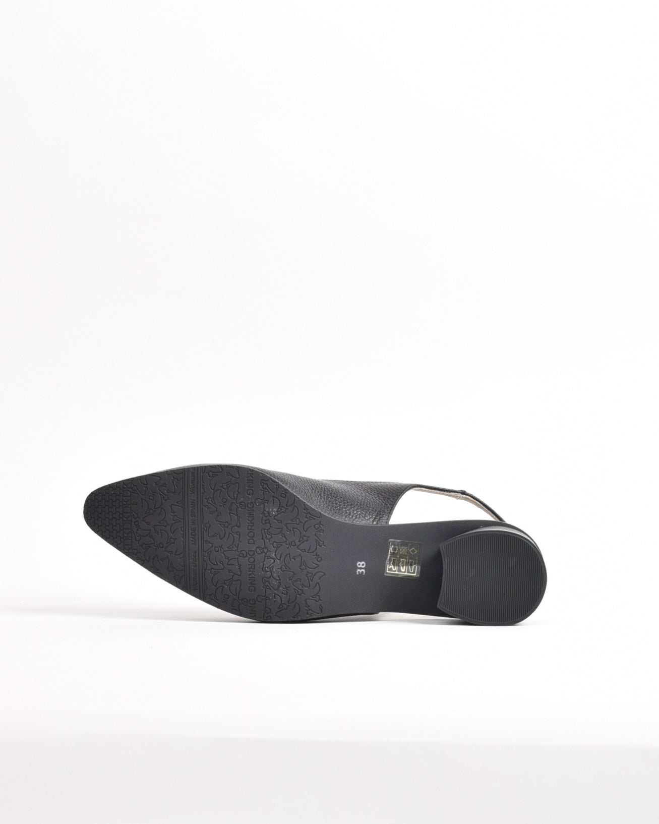 Dorking Fluchos Classic Comfortable Sandal for women in Black.