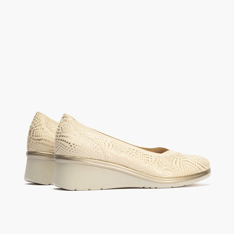 Pitillos Spanish Loafer Shoe for Women in Cream.