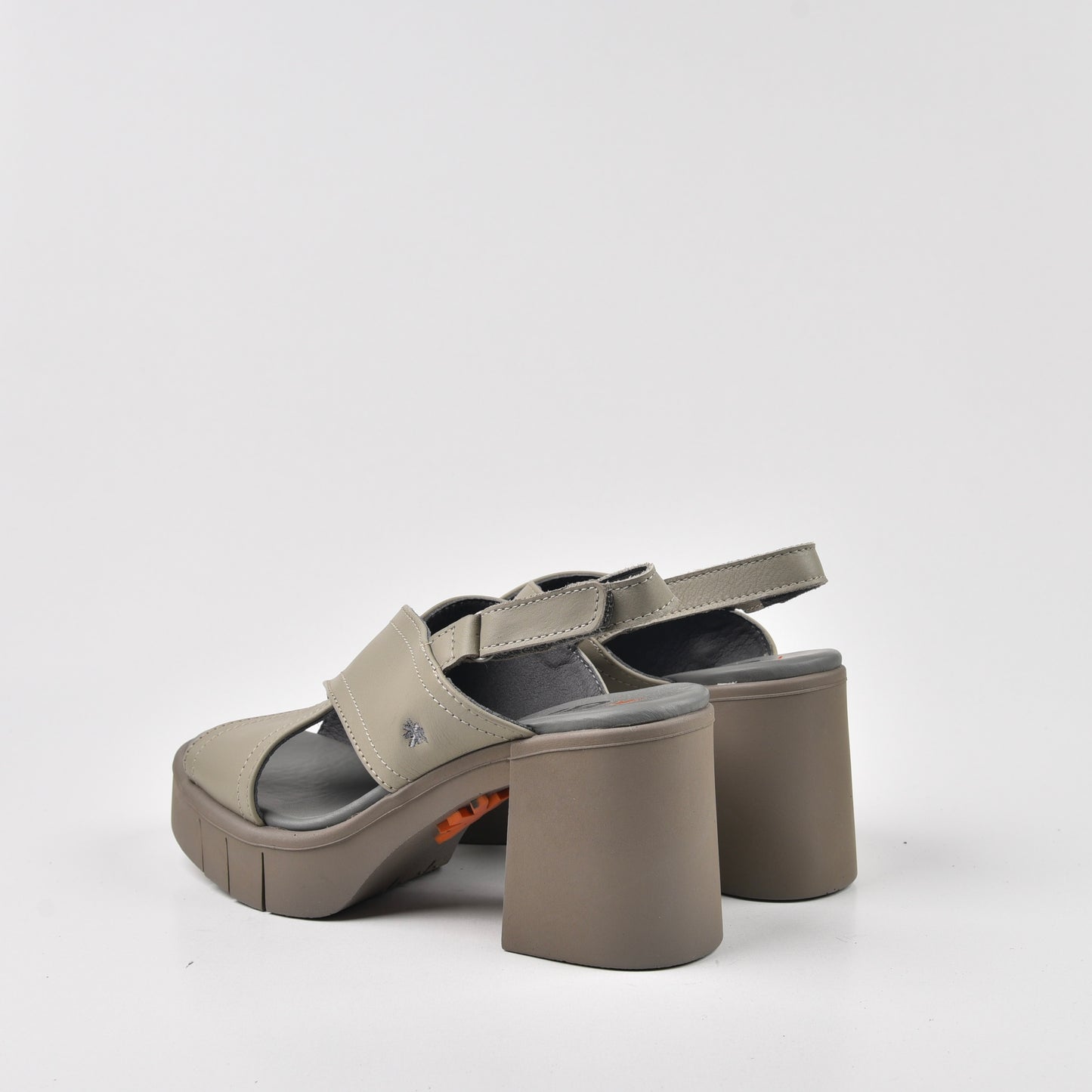 Art Spanish Medium-Heel Sandal for Women in Gray .