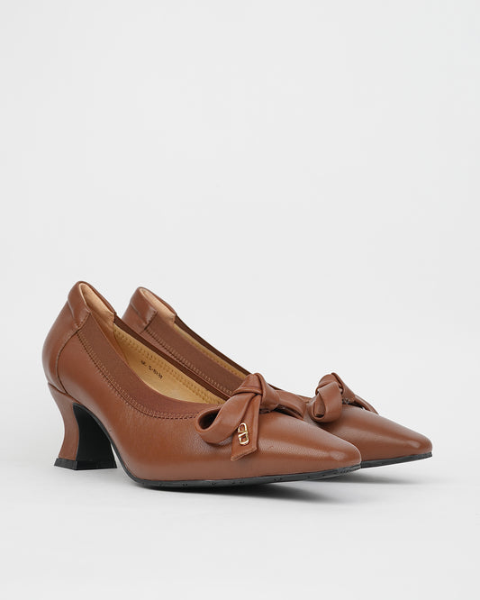 Shalapi classic genuine leather shoes  for women in Camel.