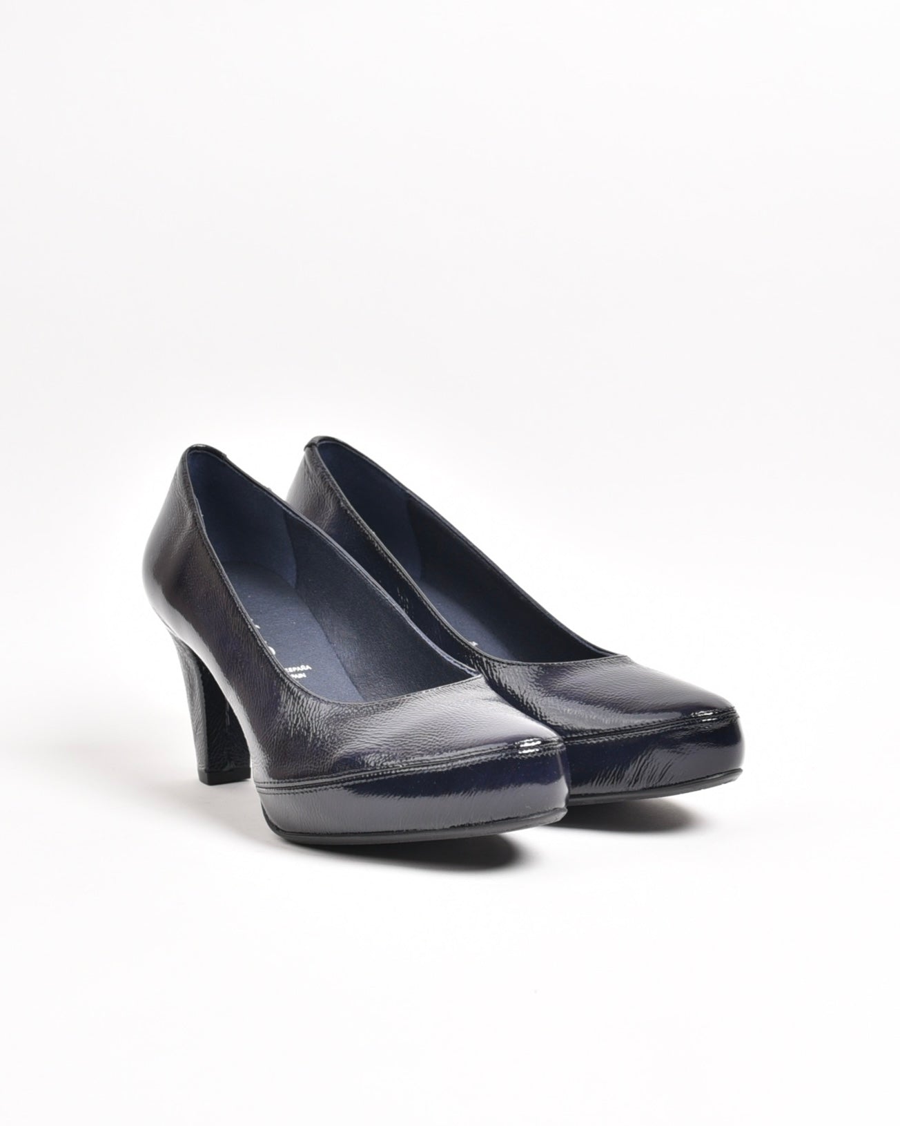 Fluchos classic high hell shoes for women in shiny blue