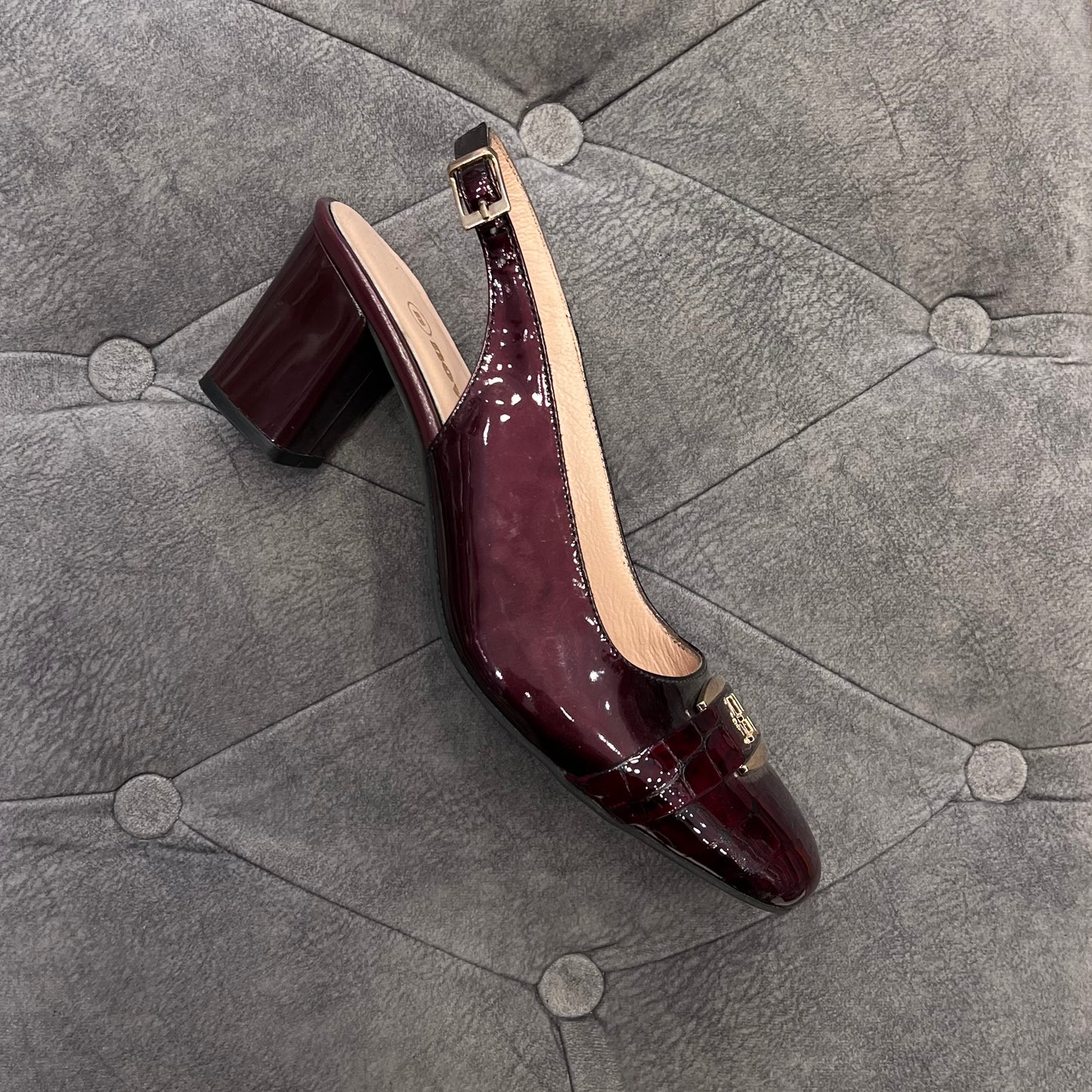 Turkish High heel Sandal for Women in shiny burdo