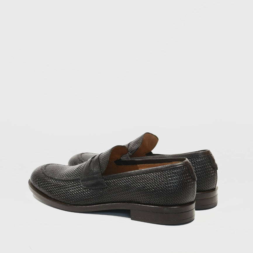 Kebo Italian loafers for men in brown