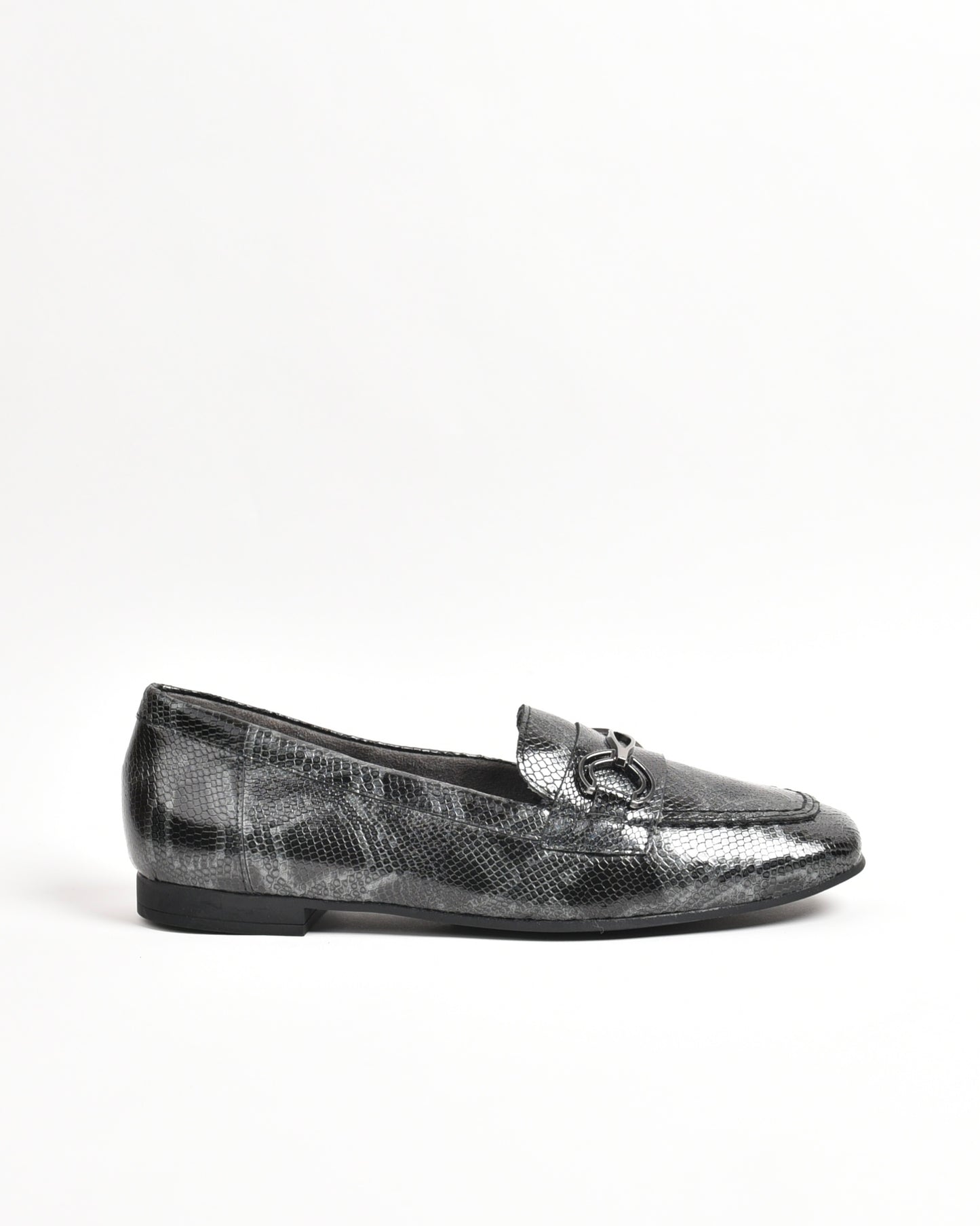 Pitillos loafers for women in black
