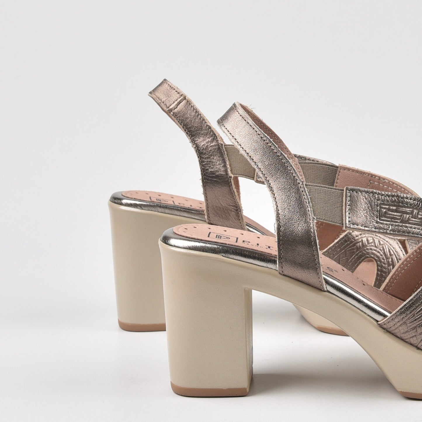 Pitillos Spanish Classic High Heel Sandal for Women in Bronce.