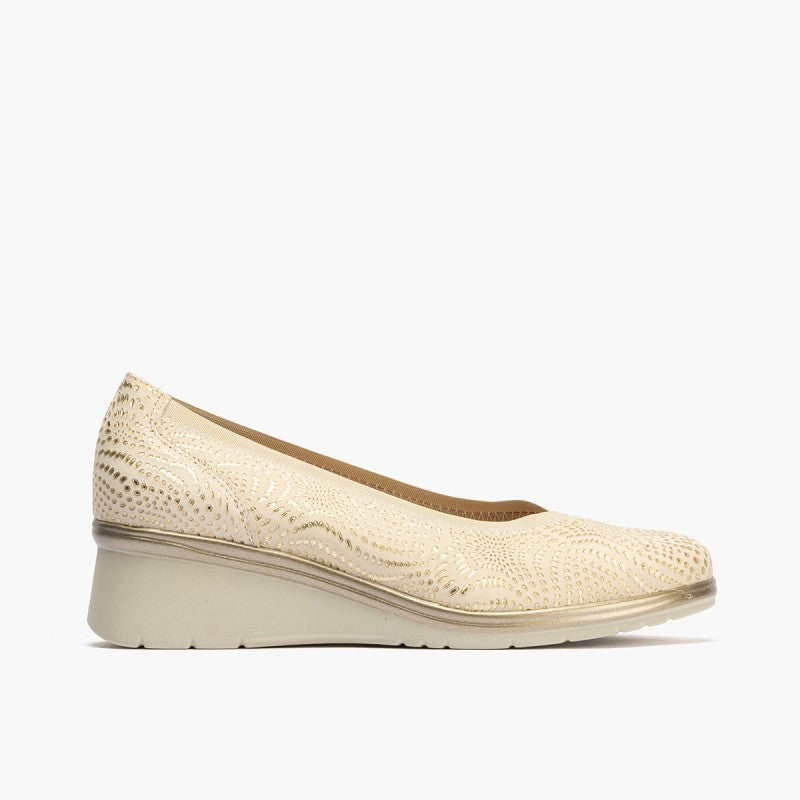 Pitillos Spanish Loafer Shoe for Women in Cream.