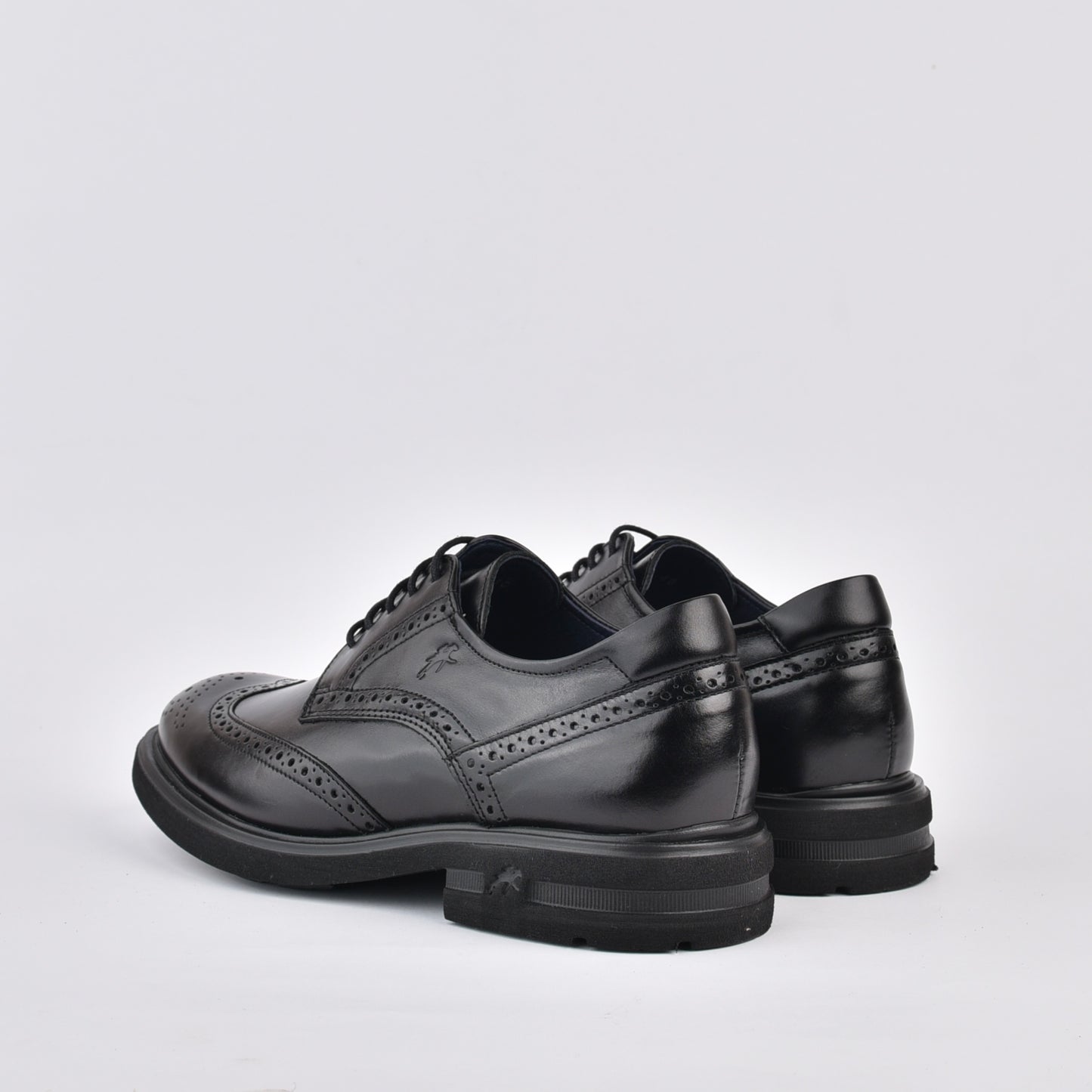 Fluchos Spanish oxford shoes for men in black