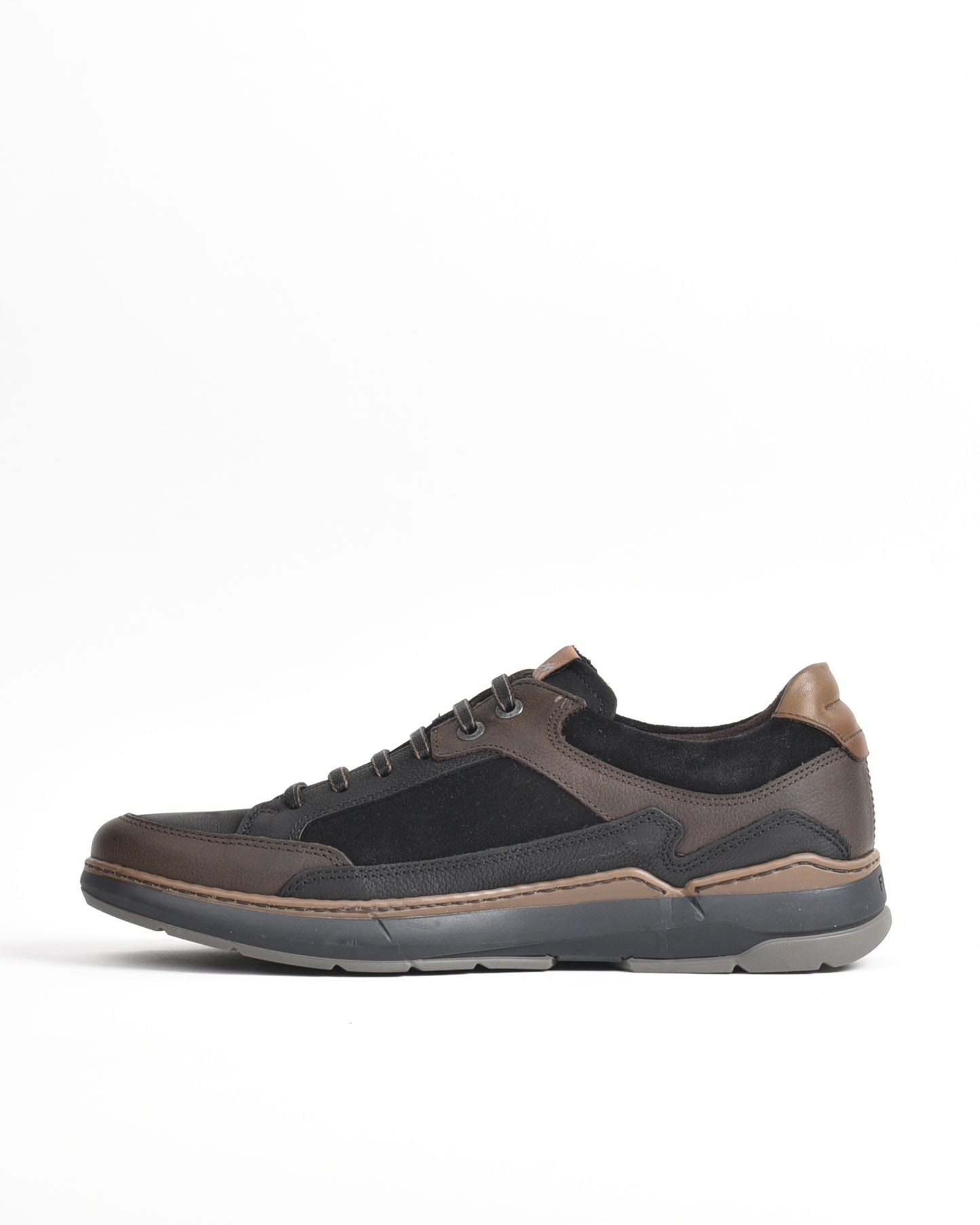 Fluchos Spanish shoes for men in black