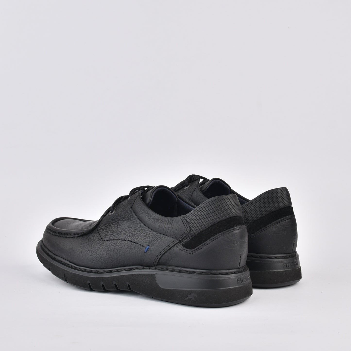 Fluchos Spanish shoes for men in black