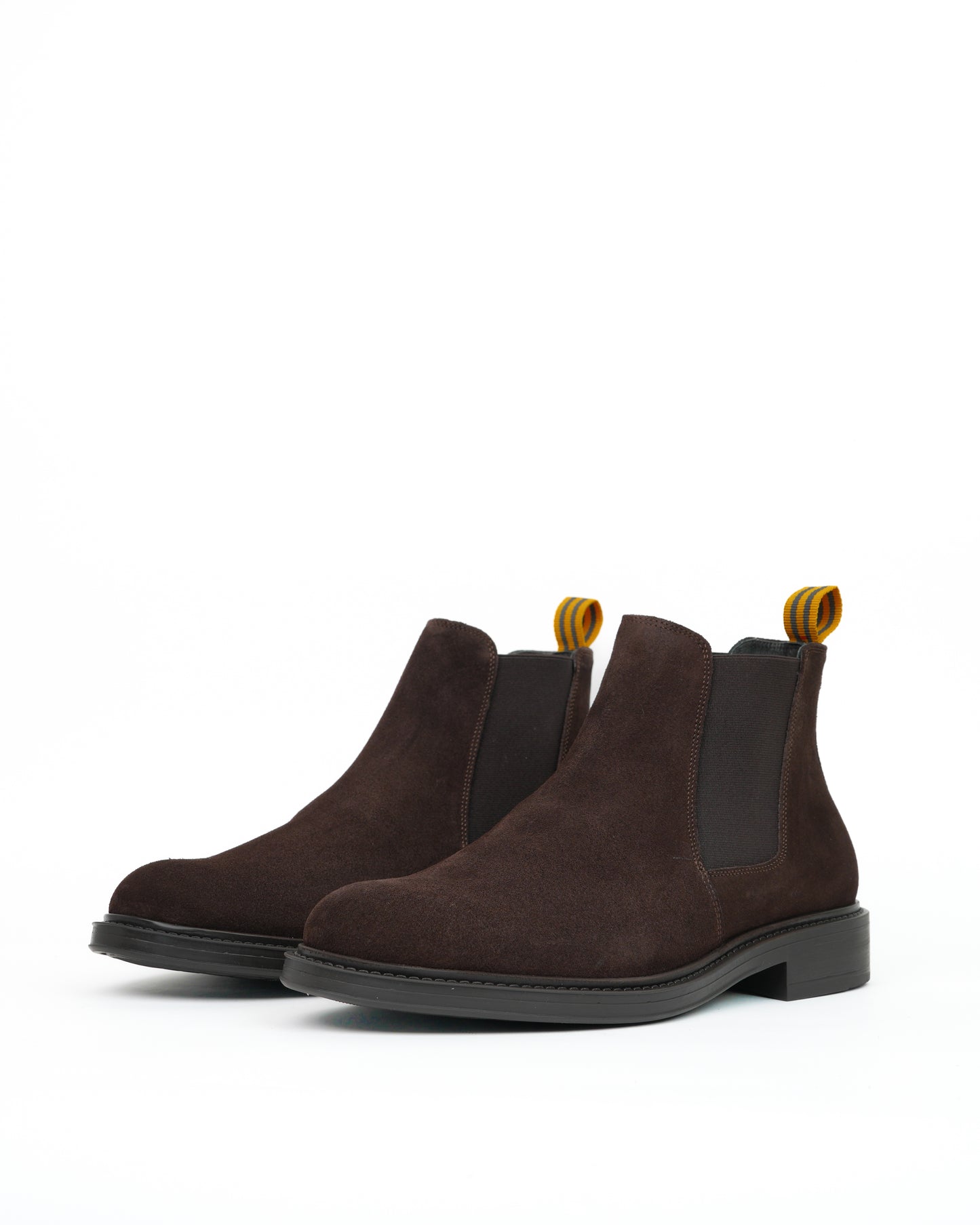 Shalapi Chelsea Boots for men in suede brown