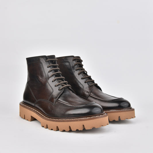 Shalapi Italian boots for men in brown