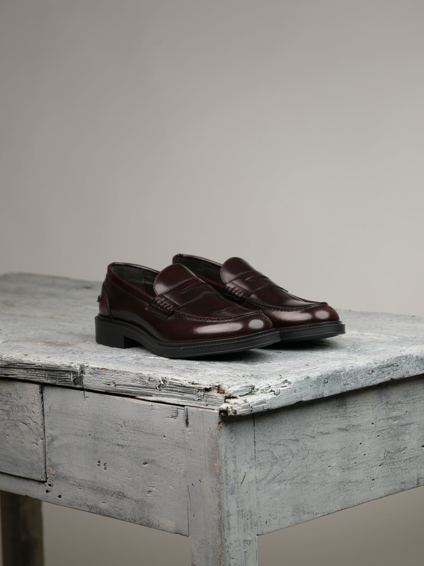 SHALAPI Napoli penny loafers for men in shiny burdo