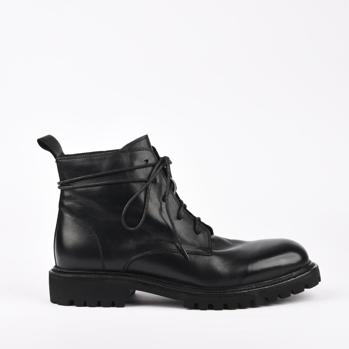 Shalapi Italian leather boots for women in black