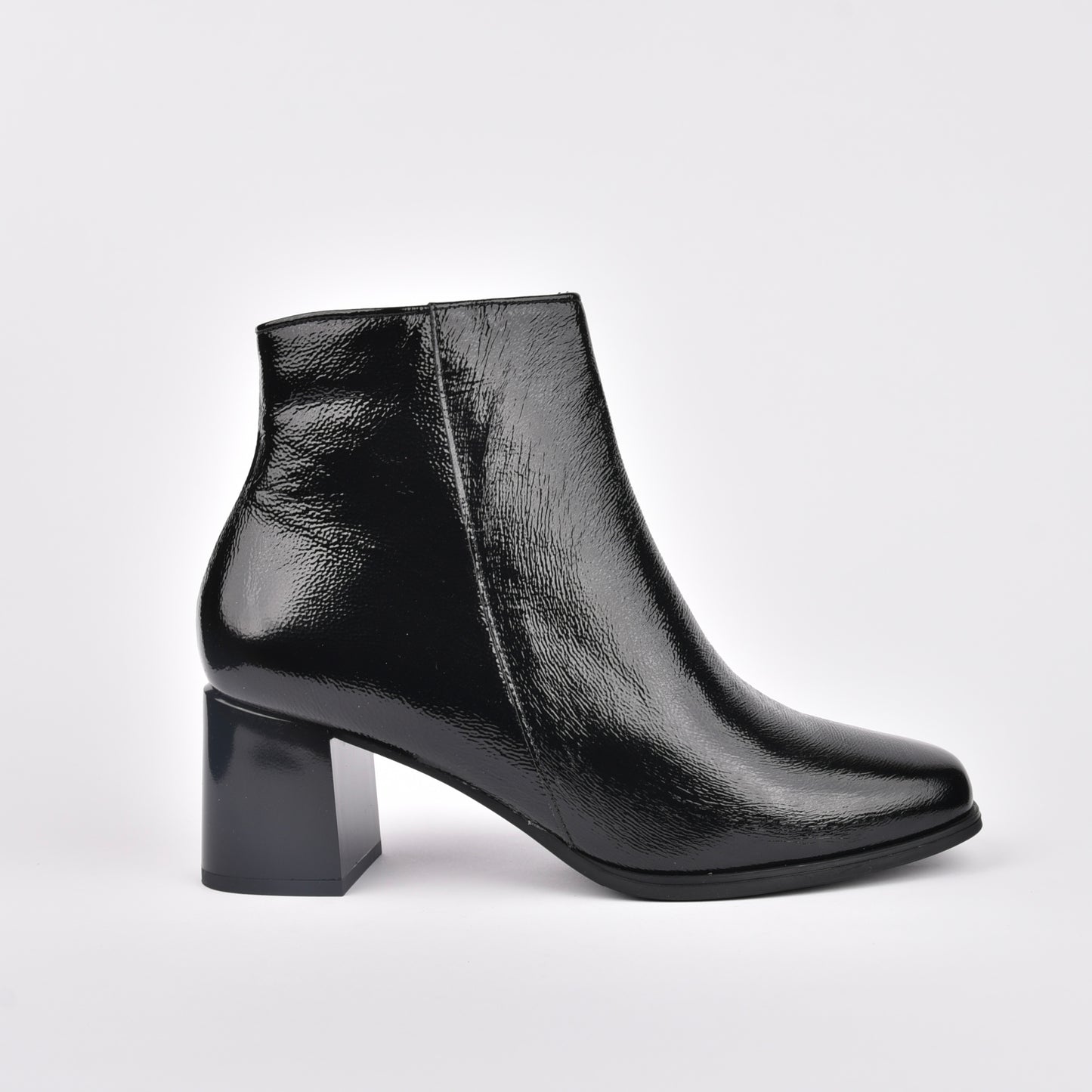 Pitillos 100% Genuine Leather Spanish boots for women in black