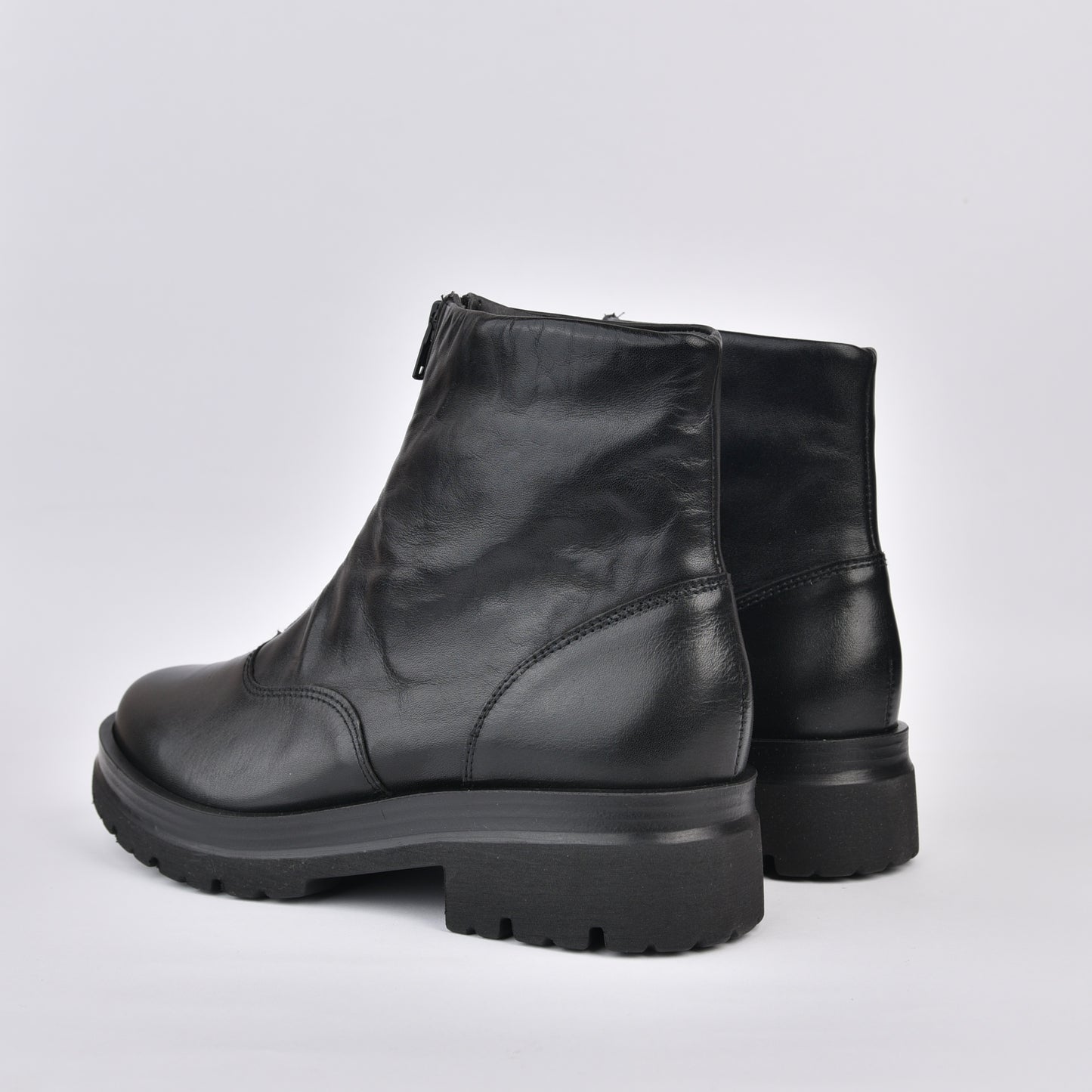 Pitillos 100% Genuine Leather Spanish boots in Black for women