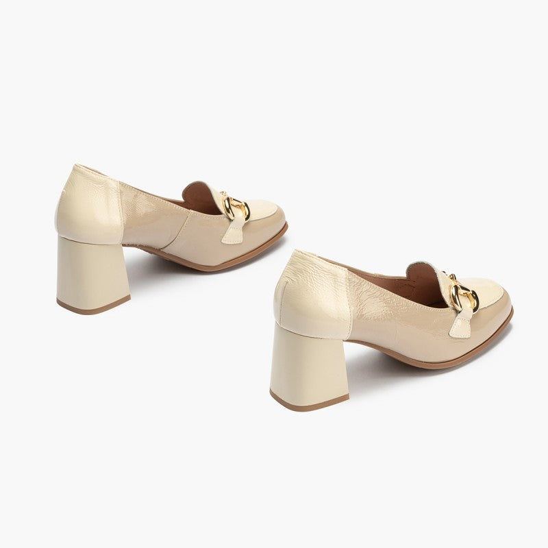 Pitillos Spanish High-heel Shoe for Women in beige .