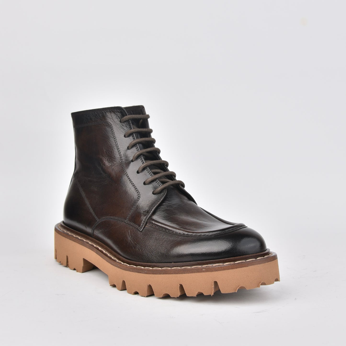 Shalapi Italian boots for men in brown