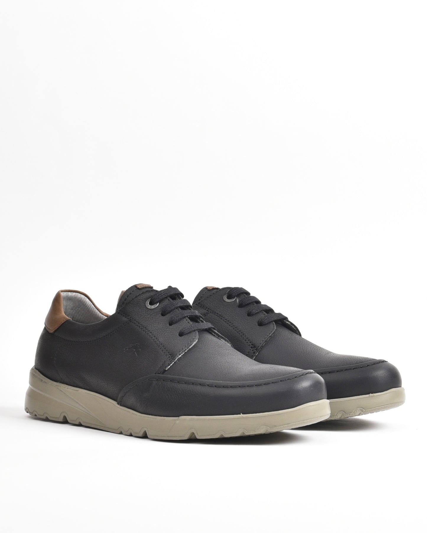 Fluchos Spanish shoes for men in black