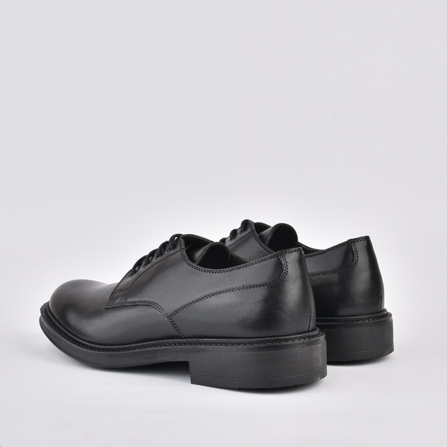 Landina Italian lace up shoes for men in black