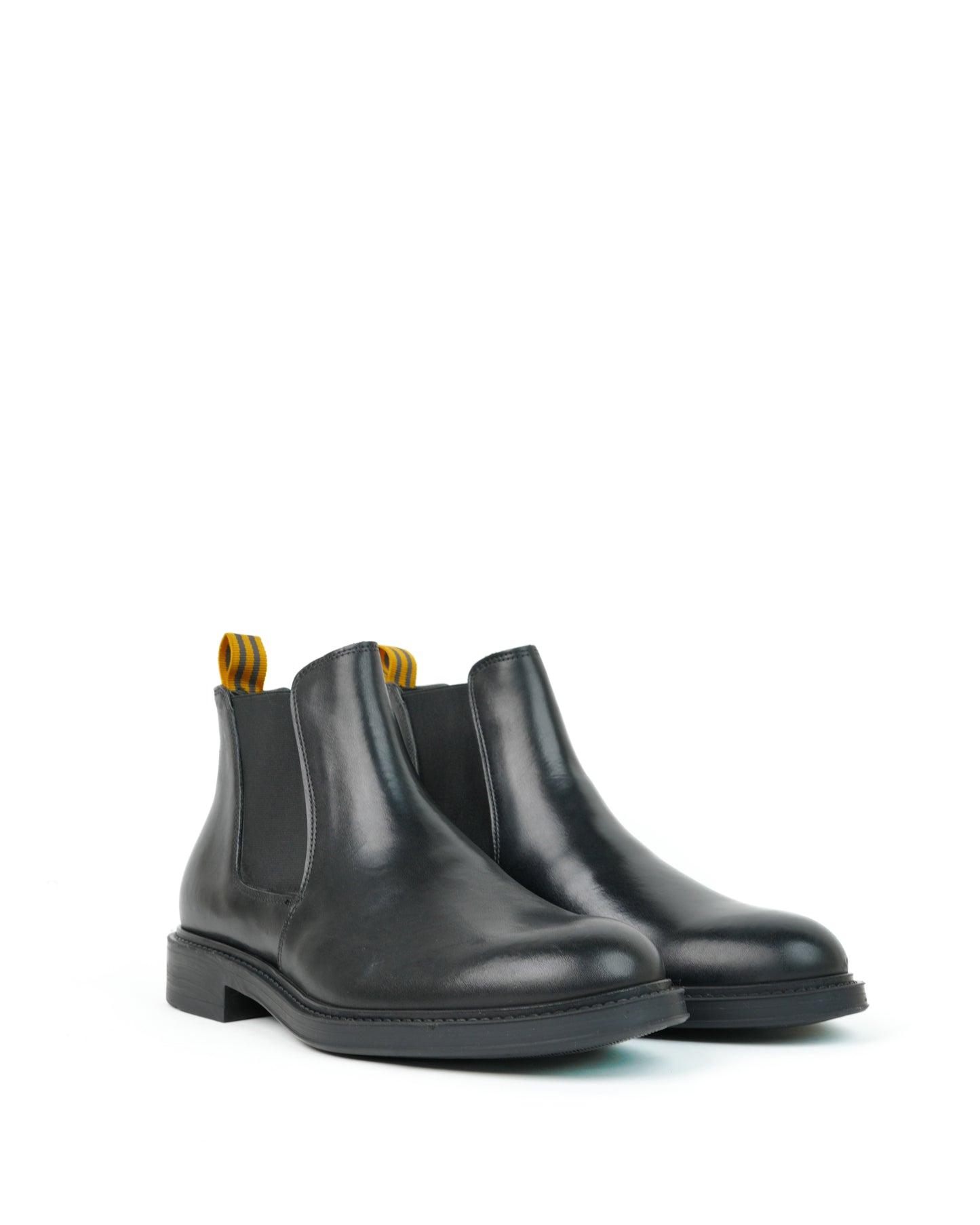 Shalapi Chelsea Boots for men in black